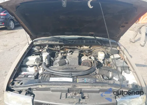 2003 Chevrolet S-10 Ls z USA, uszkodzony, nr VIN 1GCCS19H238199144